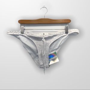 NWT MISSGUIDED Triangle Bikini Crochet Swim Bottom White Size 8